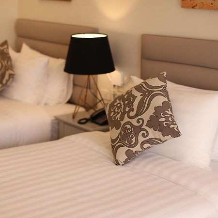 Via Appia Tagaytay Hotel Tagaytay City Eksteriør billede
